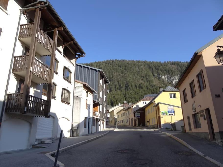 Appartement Au Coeur Du Village Avec Parking Prive Mijoux Εξωτερικό φωτογραφία